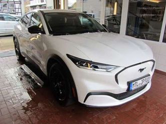 mach e base *rwd*vollelektrik