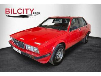 425i 2.5 v6 188hk 4-dörr soltak svensksåld