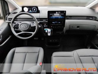 staria staria 2.2 at 2wd 9 posti wagon