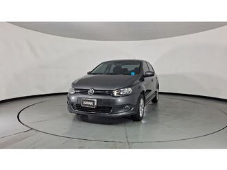 volkswagen-vento-1-6-highline-tiptronic-sedan-2014