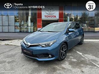 toyota auris hsd 136h lounge