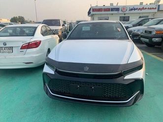 toyota crown 2.5l hybrid, gcc, 2023