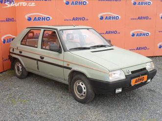 škoda favorit 1,3 koupeno nové v čr, 1 maj.