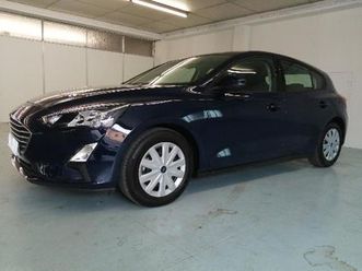 1.0 ecoboost trend 74 kw (100 cv)