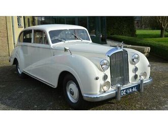 1952 bentley mk vi saloon by james young a vendre
