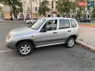 chevrolet niva 2004