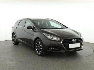 hyundai i40 1.7 crdi, automat, navi