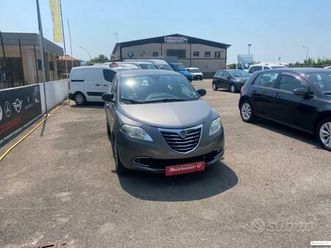 LANCIA YPSILON lancia-ypsilon-3a-aa-serie-ypsilon-1-2-69-cv-5-porte-gpl-ecochic-s-momodesign