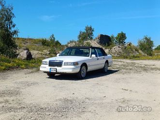 lincoln town car signature series 4.6 v8 157кв