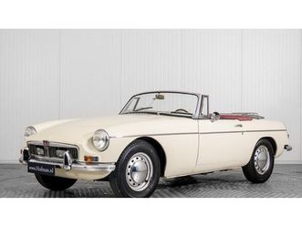 1964 mg b roadster 'pull handle' a vendre