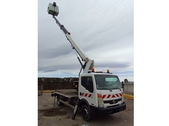 chasis cabina 35.11/3 básico 81 kw (110 cv)