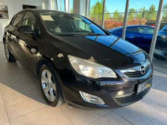 astra 4ª serie astra 1.7 cdti 110cv 5 porte cosmo