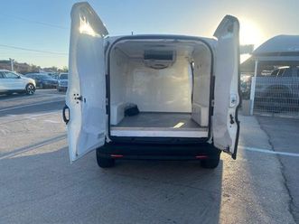 <li class=breadcrumbs-module_list-item__zg-6q opel combo 1.6 cdti </ol>