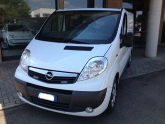 auto usata vivaro 27 2.0 cdti 120cv pc-tn furgone