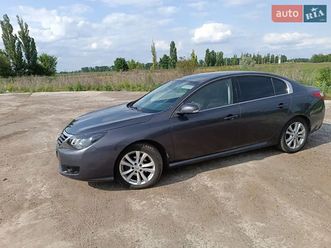 renault-latitude-2010