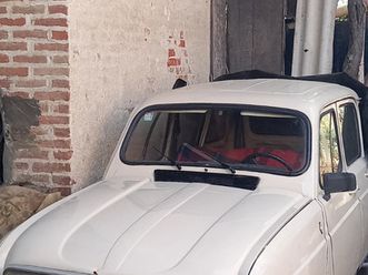 r4 base 850cc del 1983 (iscritta a asi)