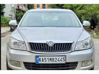 skoda laura ambiente 1.8 tsi 2011