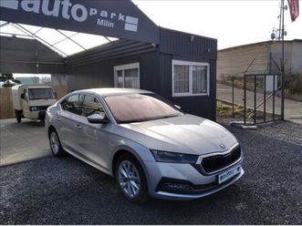 skoda-octavia-2-0-tdi-dsg-style-dost-3dny