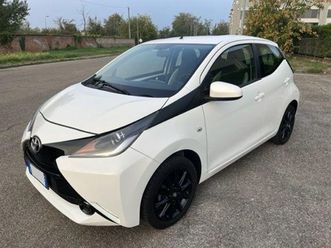 aygo 2ª serie aygo 1.0 vvt-i 69 cv 5 porte x-cool
