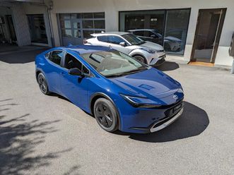 prius 2.0 vvt-i plug-in hybrid trend