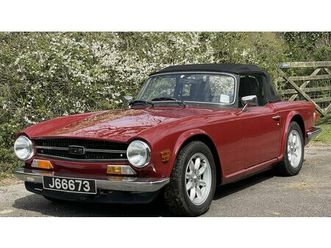 1975-triumph-tr6-dark-red-manuel-4-vitesses-conduite-a-d