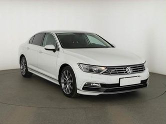 volkswagen passat 2.0 tdi, kůže, tempomat