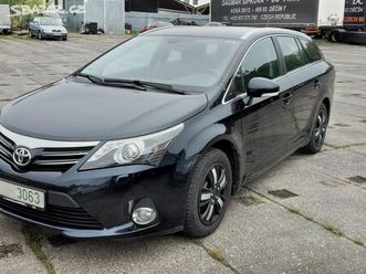 toyota avensis kombi 2,0d 91kw facelift 2012
