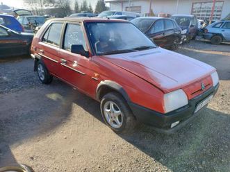 skoda-favorit-glx-1-3i-bez-tp-krasny-jen-121-tkm