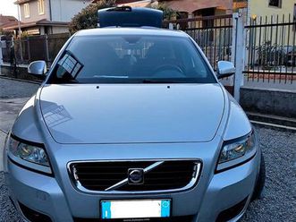 volvo v50 2010