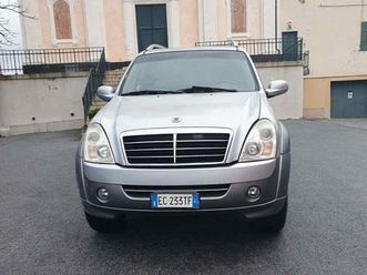 rexton rexton 2.7 xvt top class auto