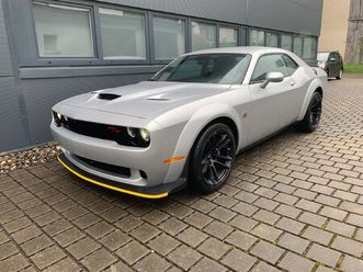challenger r/t scat pack 6.4 v8