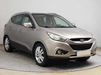 hyundai ix35 2.0 crdi, 4x4, kůže, tempomat