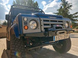 land-rover - defender