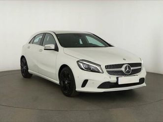 mercedes-benz třídy a a 180 d, kůže, navi