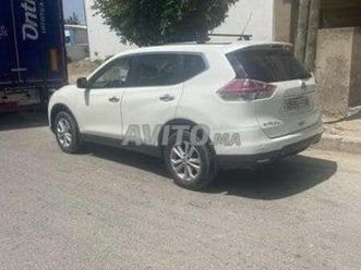 nissan x-trail diesel automatique 2017 à tanger