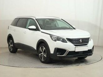 peugeot 5008 1.5 bluehdi, 7 míst, čr,1.maj