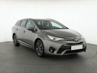 toyota avensis 1.6 d-4d, navi, tempomat