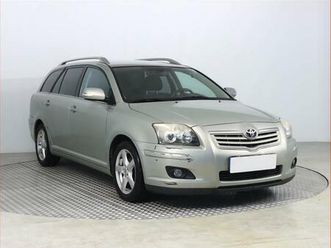 toyota avensis 2.0 d-4d, nová stk, rezervace