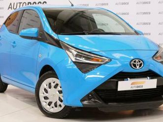 aygo 2ª serie aygo connect 1.0 vvt-i 72cv 5 porte x-business