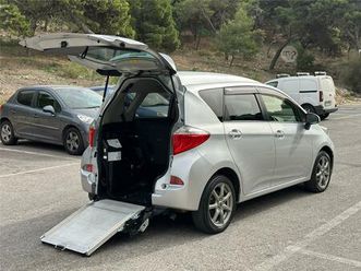 0% deposit accepted! toyota ractis w/c (wheelchair accessible) 2014