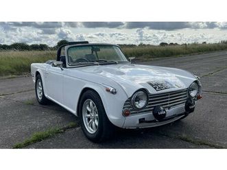 1968 triumph tr5 blanc manuel, 4 vitesses conduite à droi...