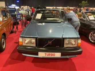 ② volvo 240 turbo in prachtige staat slechts 178.000km — volvo — 2ememain