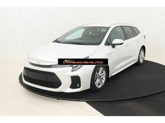 1.8 hybrid e-cvt 2wd cool