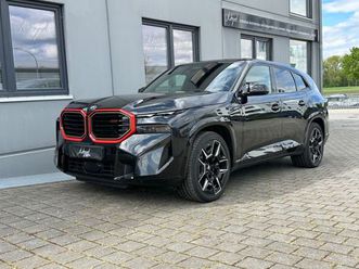 bmw xm |label red limited edition niere|b&w