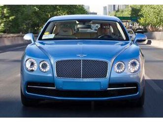 flying spur v8 azure