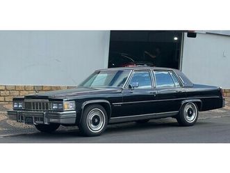 cadillac fleetwood 1977