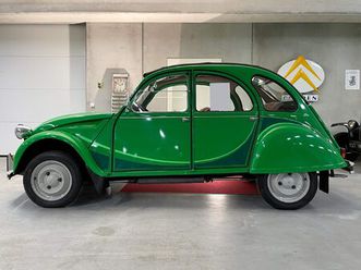 citroen 2cv canard vert