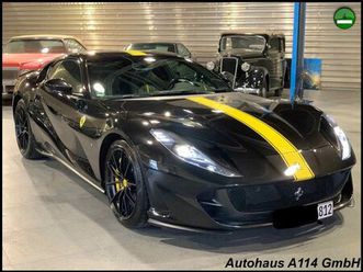 ferrari 812 superfast 6.5l v12 / lift / kamera / jbl