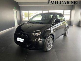 500 (2020-->) 500 icon 3+1 42 kwh