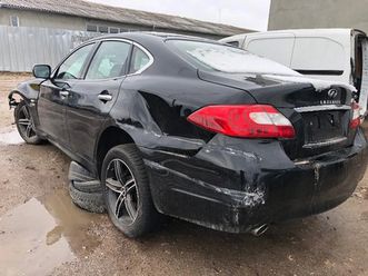 infiniti m 3.5hibrid